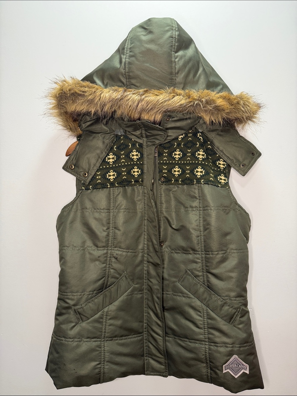 Beaver Canoe Hooded Olive Faux Fur Hooded Aztex Puffer Vest Size M 24.5x20.5